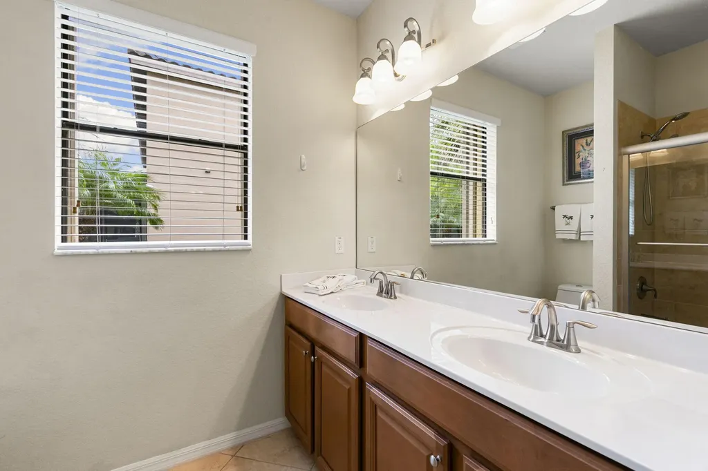 3915 Treasure Cove Circle Naples FL 34114