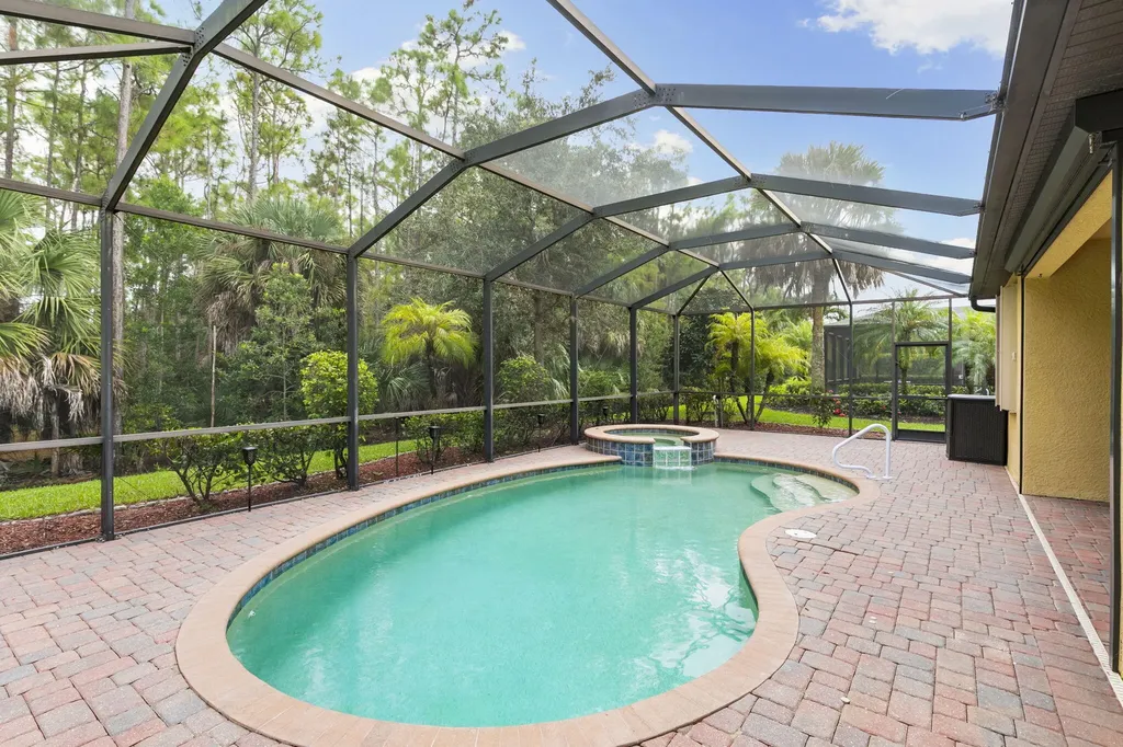 3915 Treasure Cove Circle Naples FL 34114