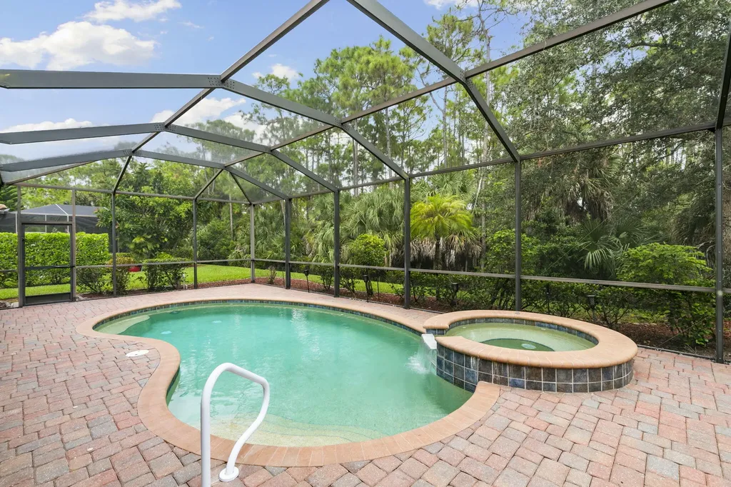 3915 Treasure Cove Circle Naples FL 34114