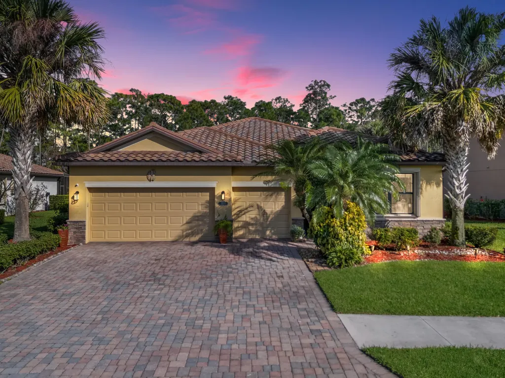 3915 Treasure Cove Circle Naples FL 34114