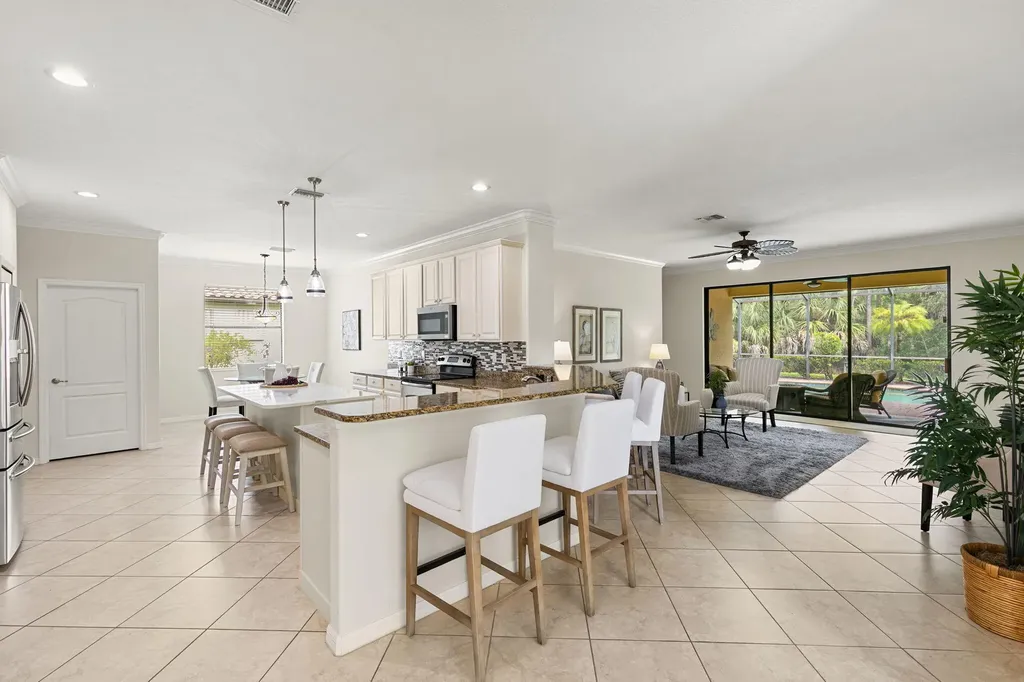 3915 Treasure Cove Circle Naples FL 34114