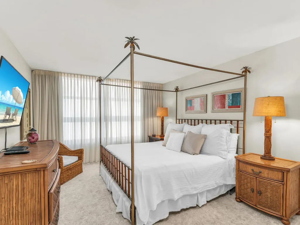 300 S Collier Marco Island FL 34145