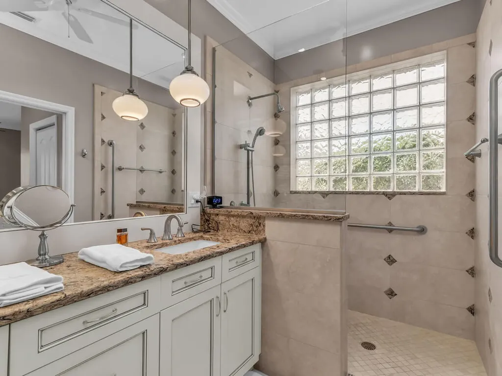 317 Stella Maris Drive S Naples FL 34114