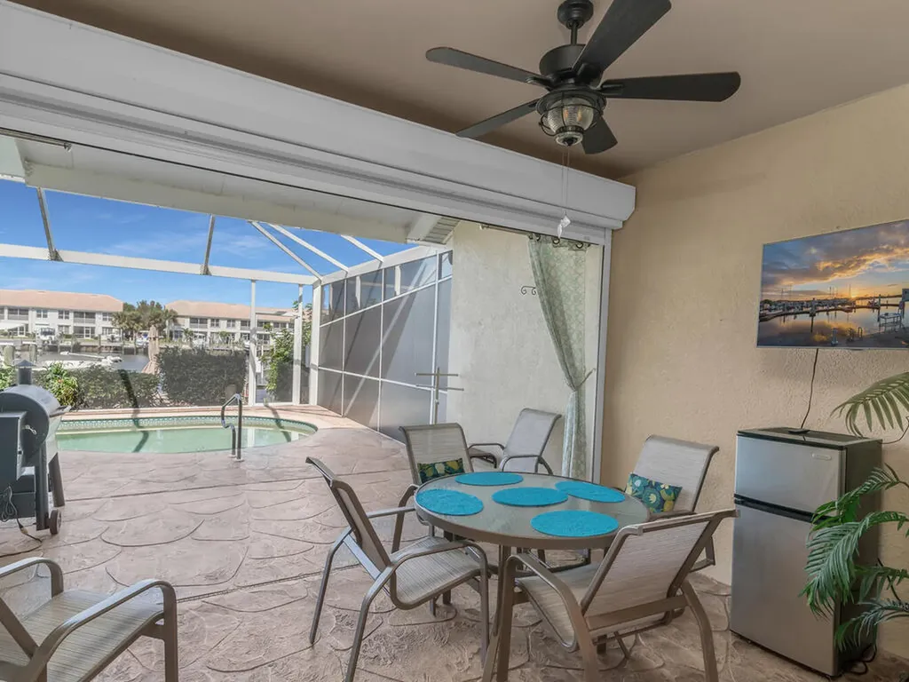 317 Stella Maris Drive S Naples FL 34114