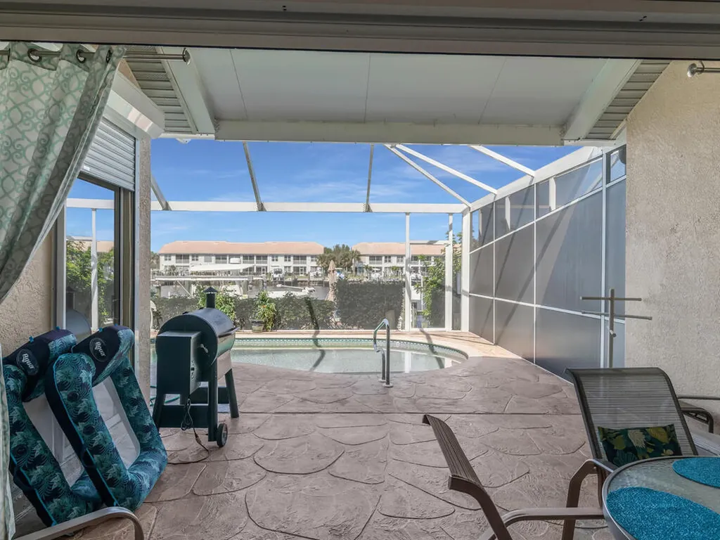 317 Stella Maris Drive S Naples FL 34114