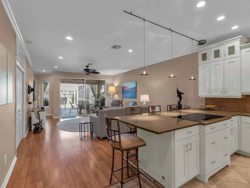 317 Stella Maris Drive S Naples FL 34114