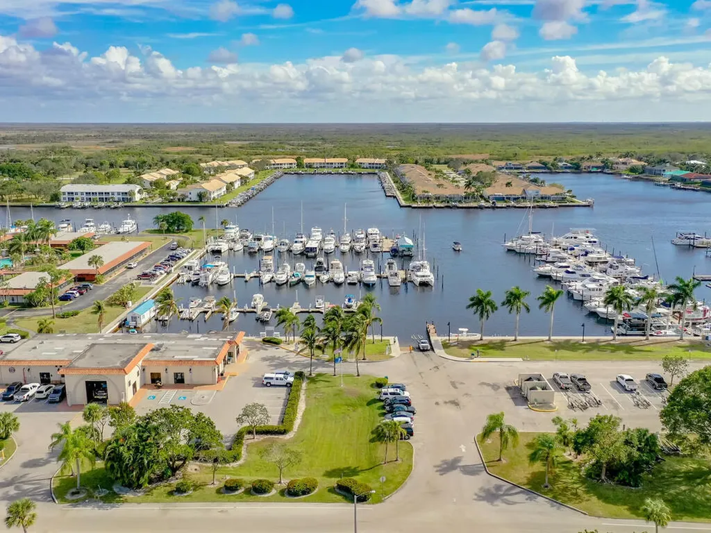 317 Stella Maris Drive S Naples FL 34114