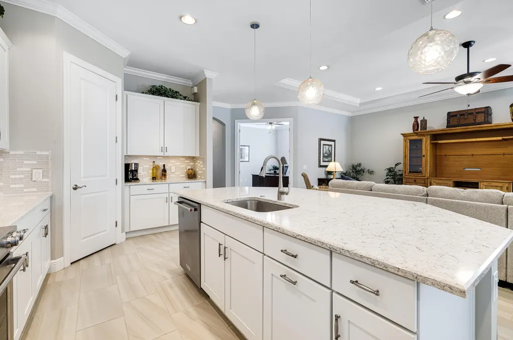 1409 Redona Way Naples FL 34113