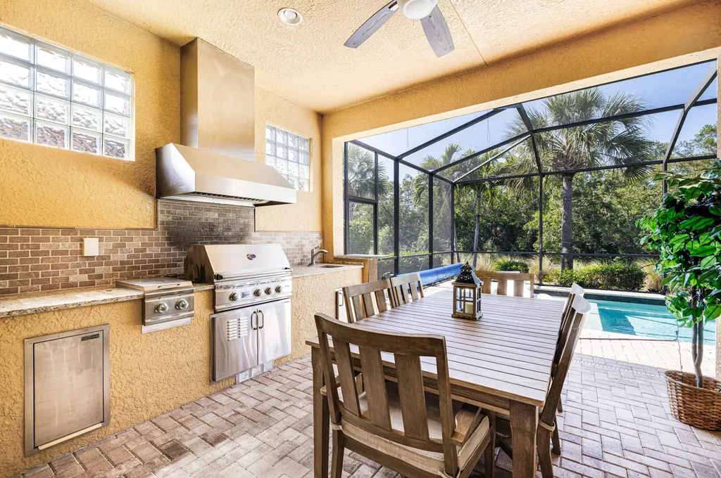 1409 Redona Way Naples FL 34113