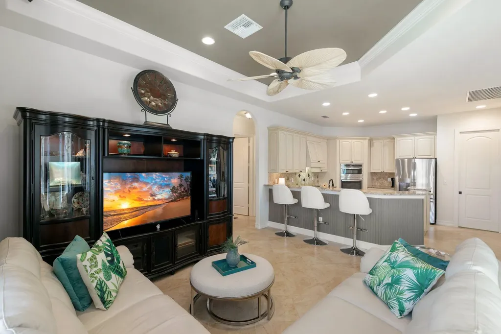 459 Persian Court Marco Island FL 34145