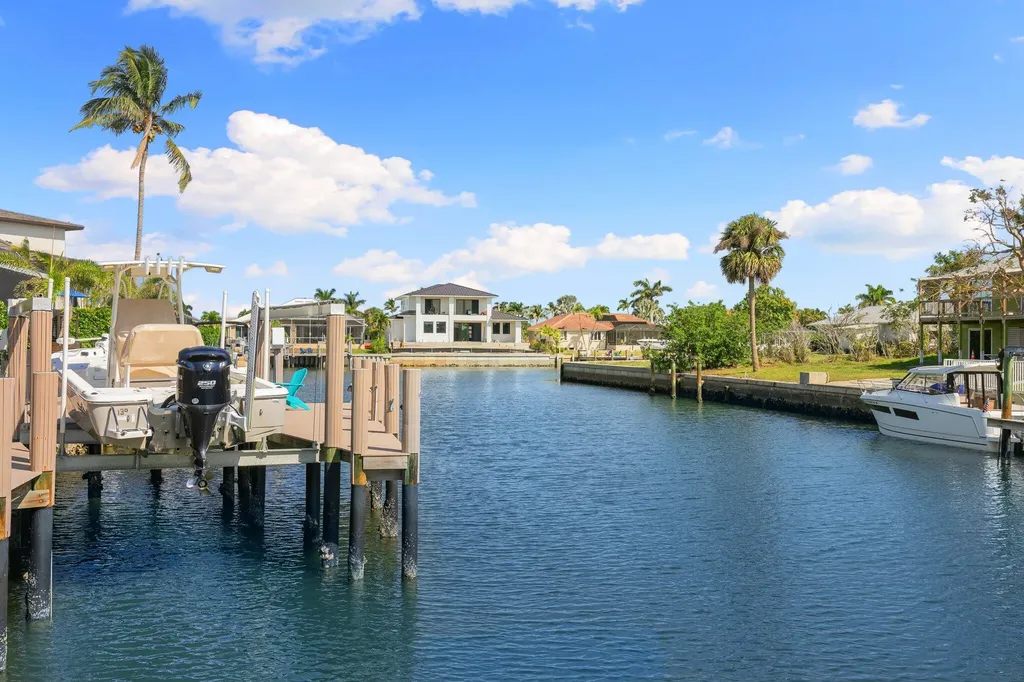 459 Persian Court Marco Island FL 34145