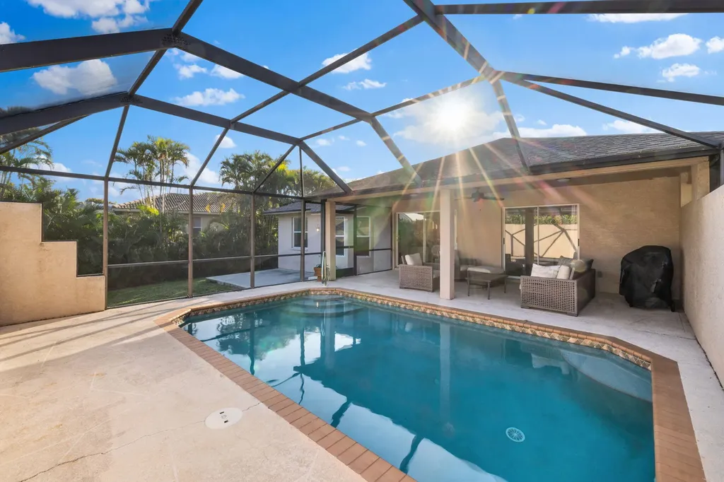 661 Wren Street Marco Island FL 34145