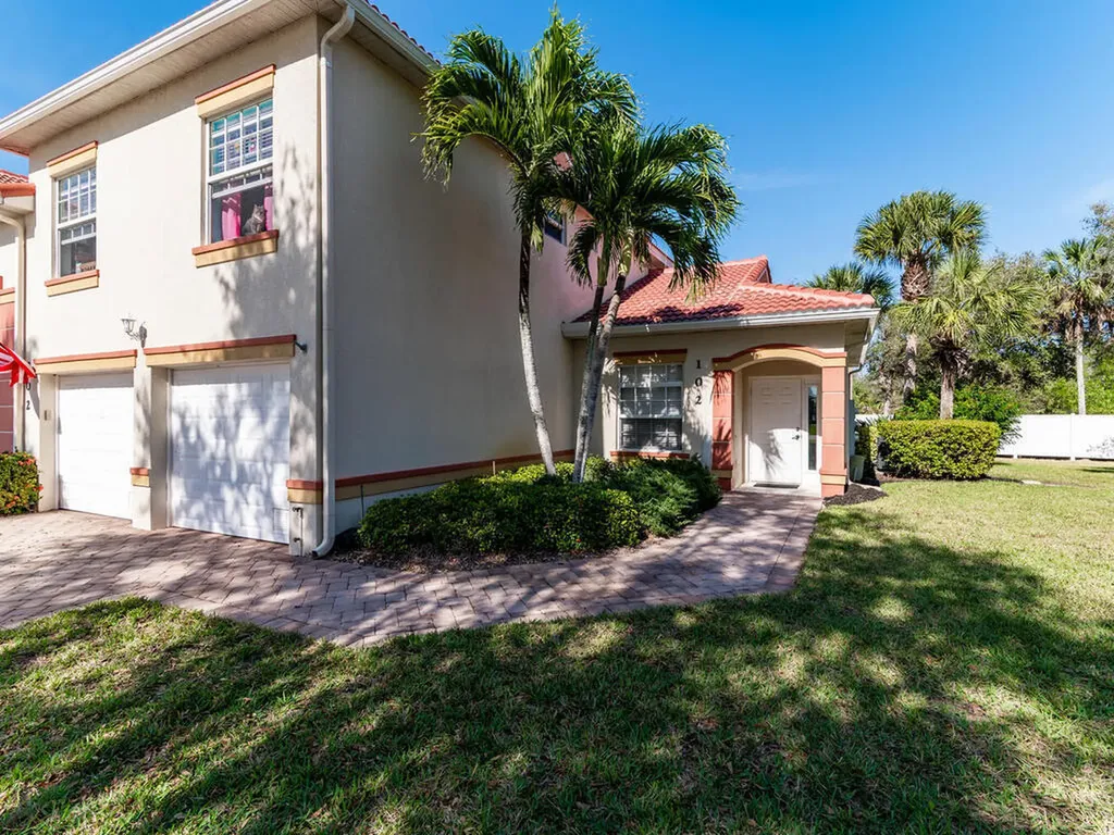 25058 Peacock Naples FL 34114