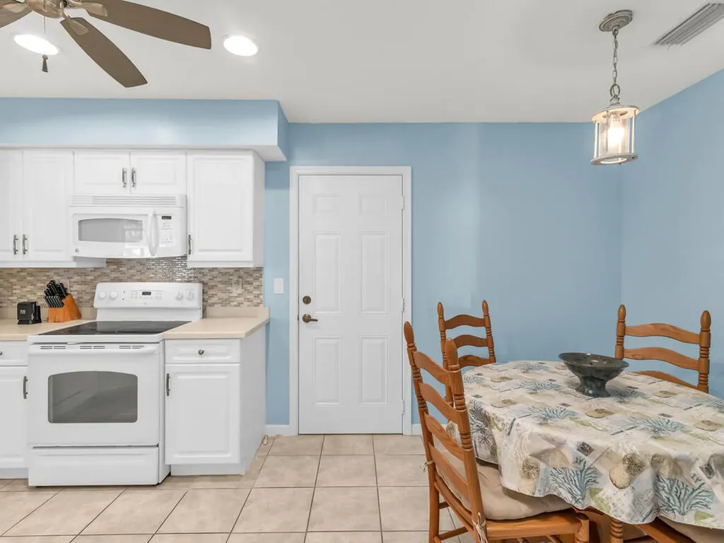 25058 Peacock Naples FL 34114