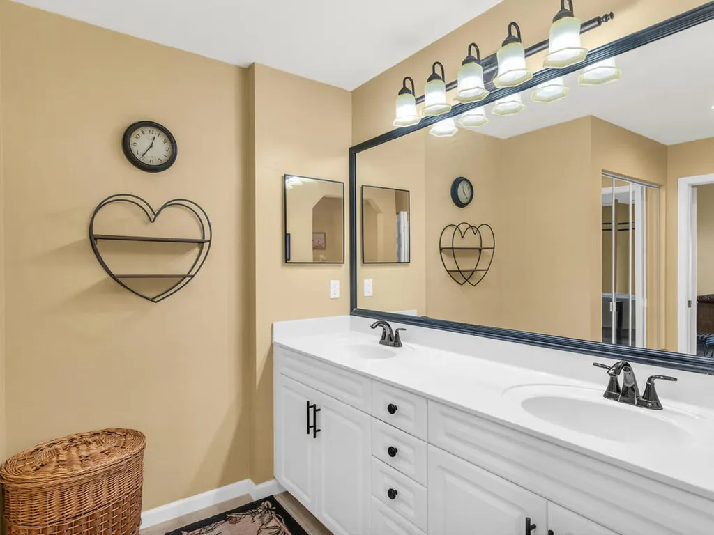 25058 Peacock Naples FL 34114