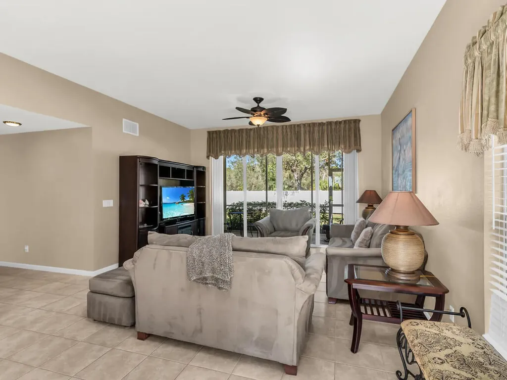 25058 Peacock Naples FL 34114