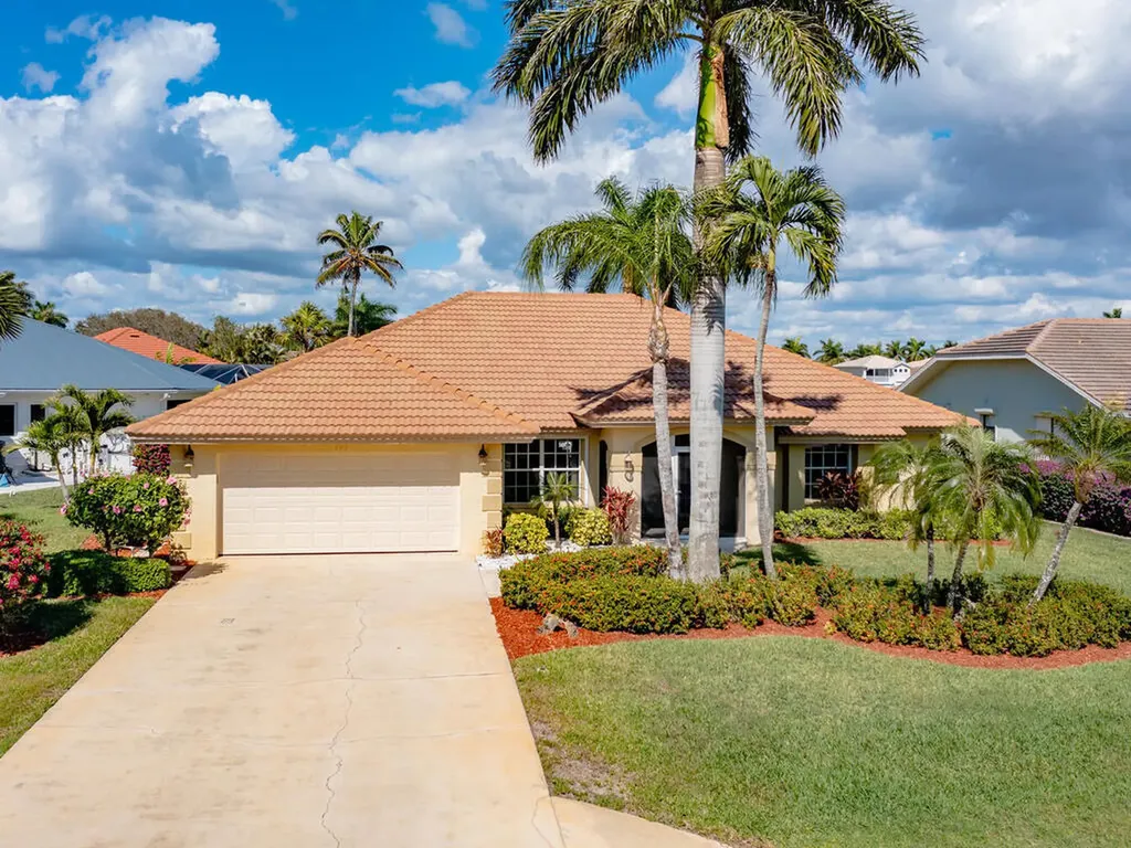 111 Morning Star Cay Naples FL 34114