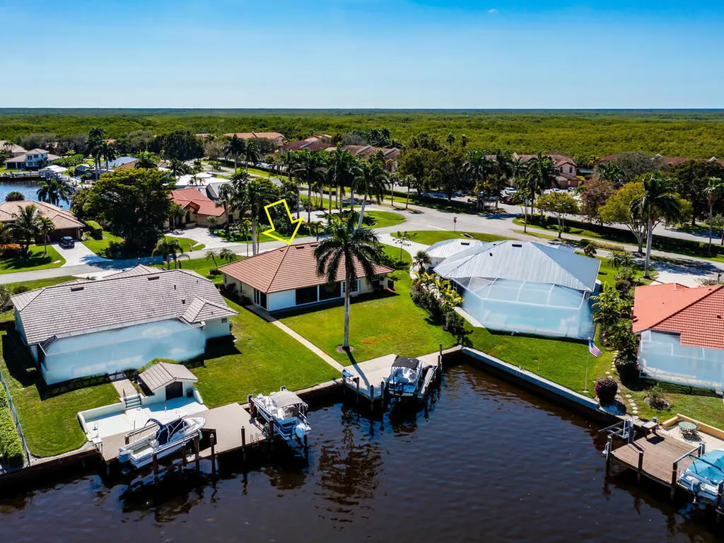 111 Morning Star Cay Naples FL 34114