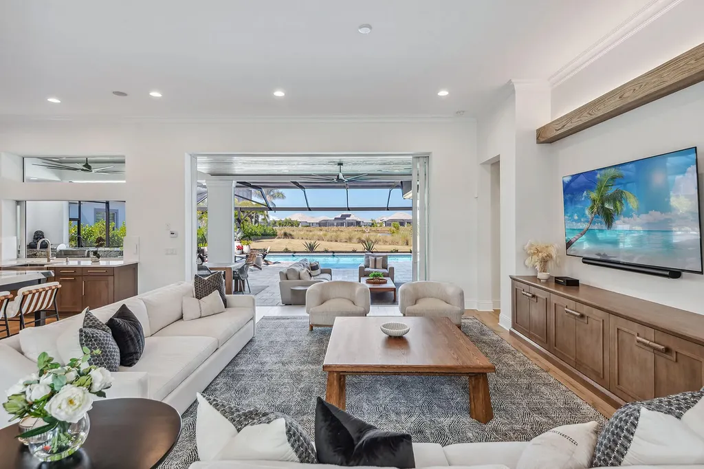 6273 Negril Isle Drive Naples FL 34113