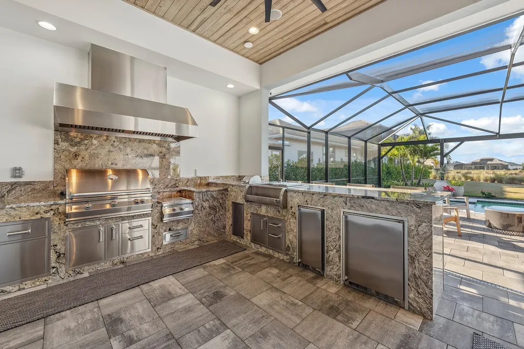 6273 Negril Isle Drive Naples FL 34113