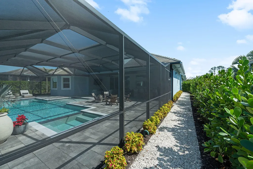 6273 Negril Isle Drive Naples FL 34113