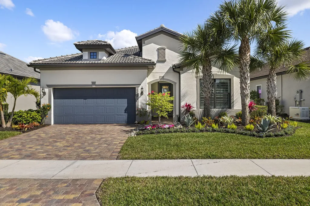 9404 Night Heron Lane Naples FL 34120