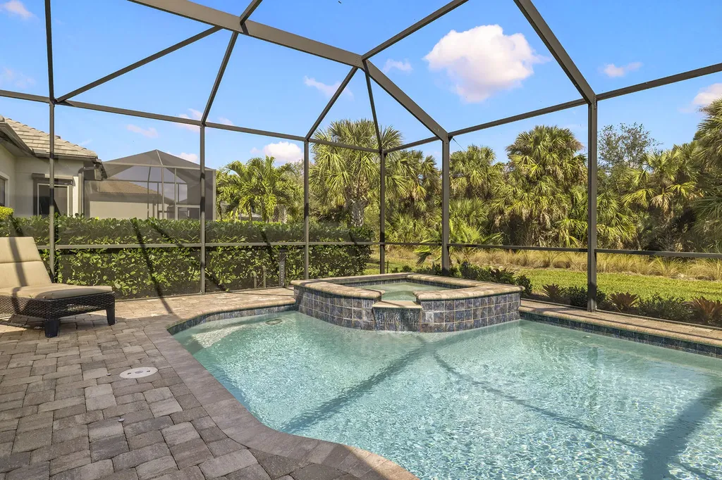 9404 Night Heron Lane Naples FL 34120