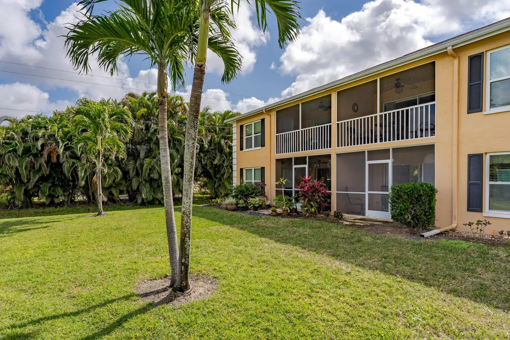 1850 W Crown Pointe Boulevard Naples FL 34112