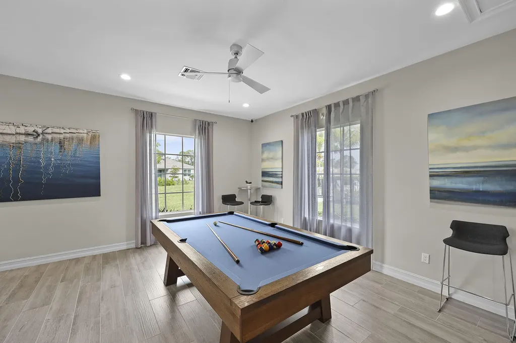 382 Deauville Naples FL 34114