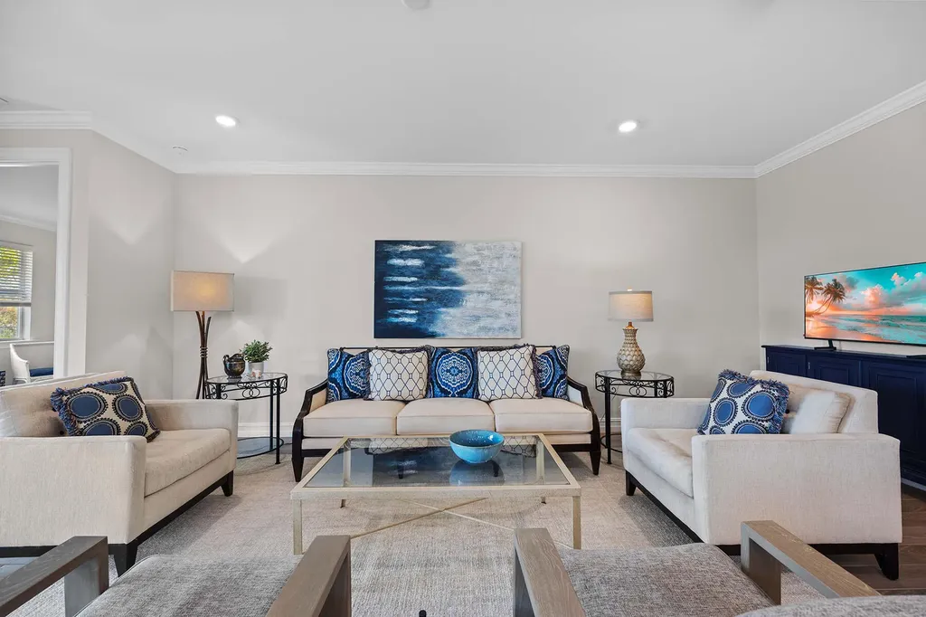 382 Deauville Naples FL 34114