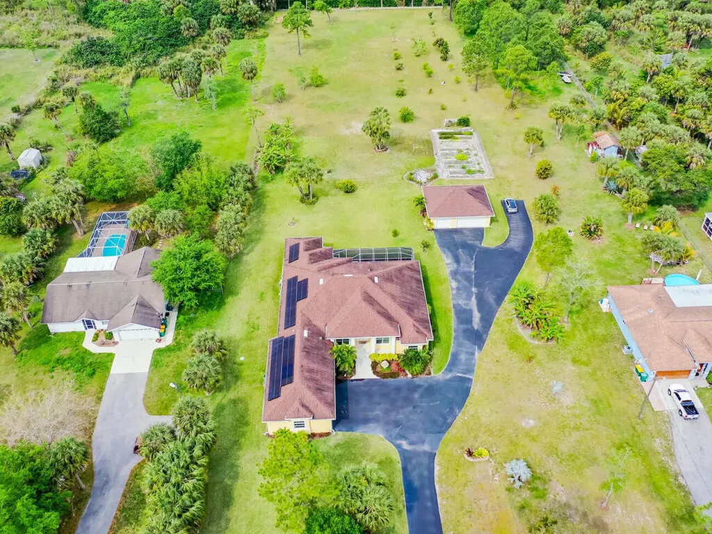 1195 21st Street SW Naples FL 34117