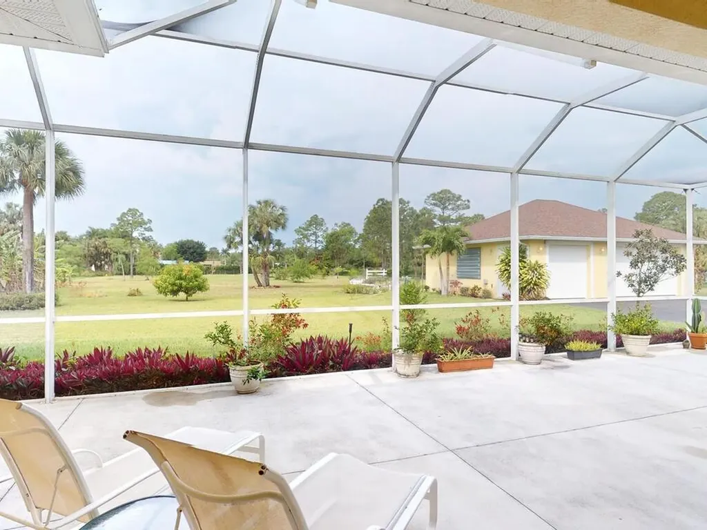 1195 21st Street SW Naples FL 34117
