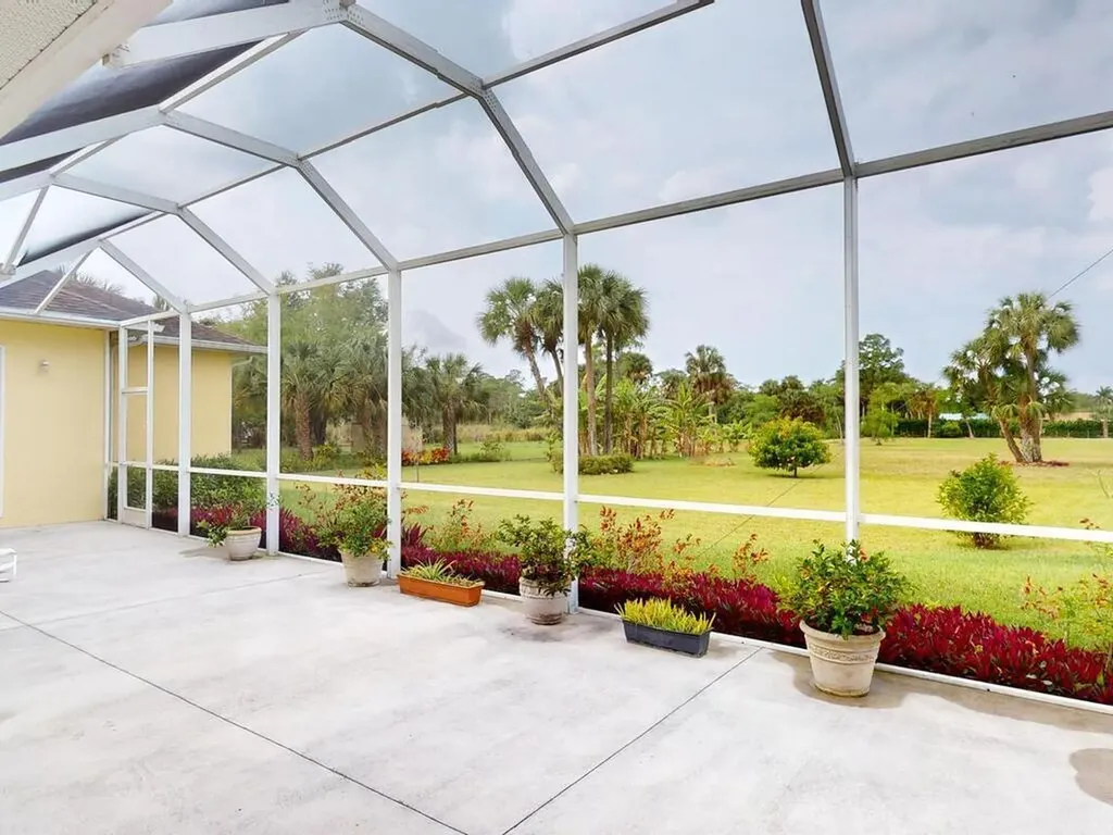 1195 21st Street SW Naples FL 34117