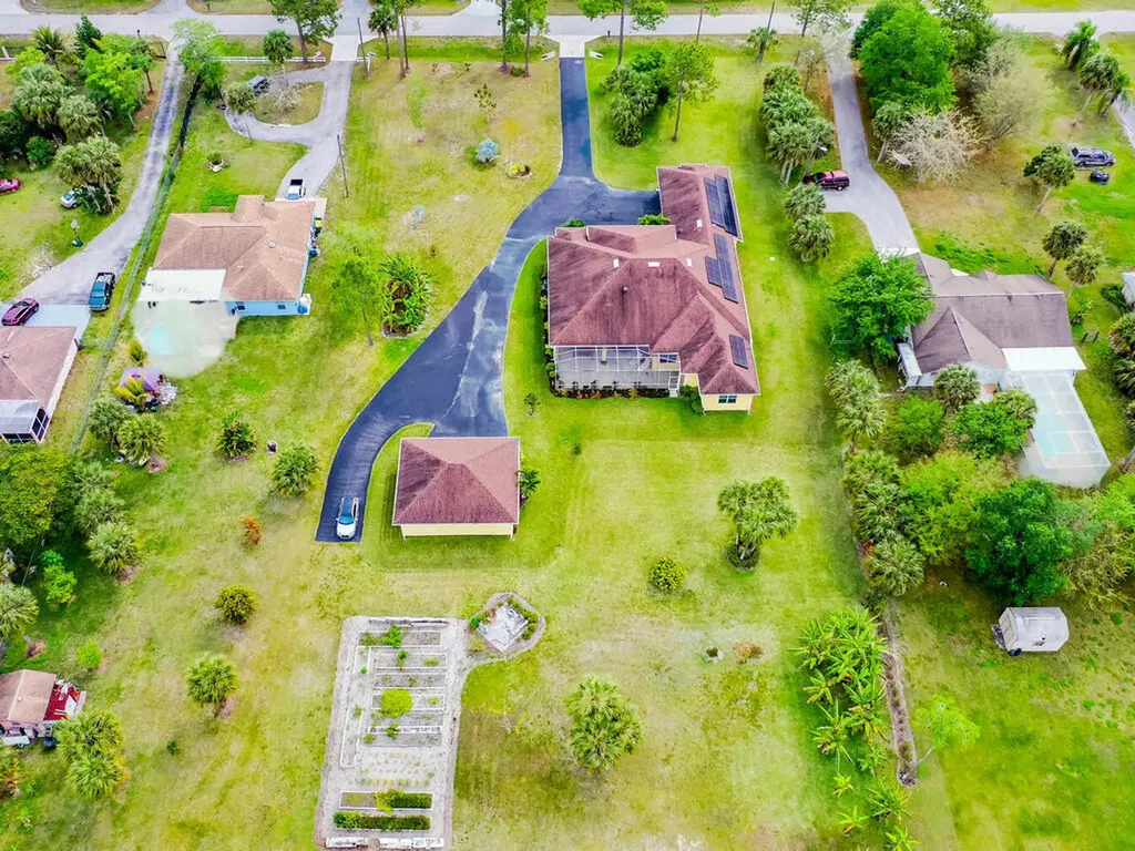1195 21st Street SW Naples FL 34117