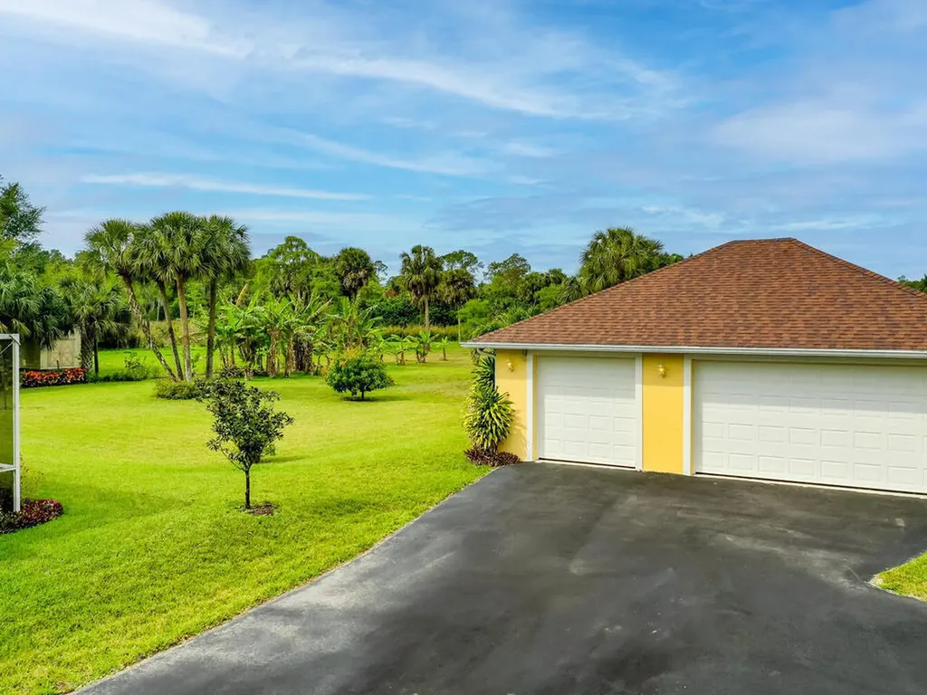 1195 21st Street SW Naples FL 34117