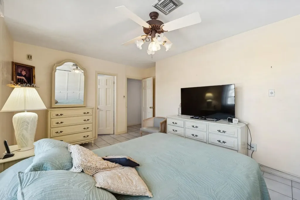 840 Wintergreen Court Marco Island FL 34145