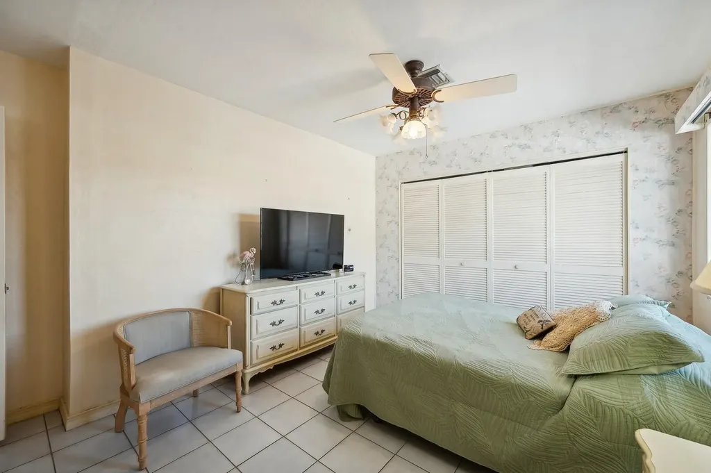 840 Wintergreen Court Marco Island FL 34145