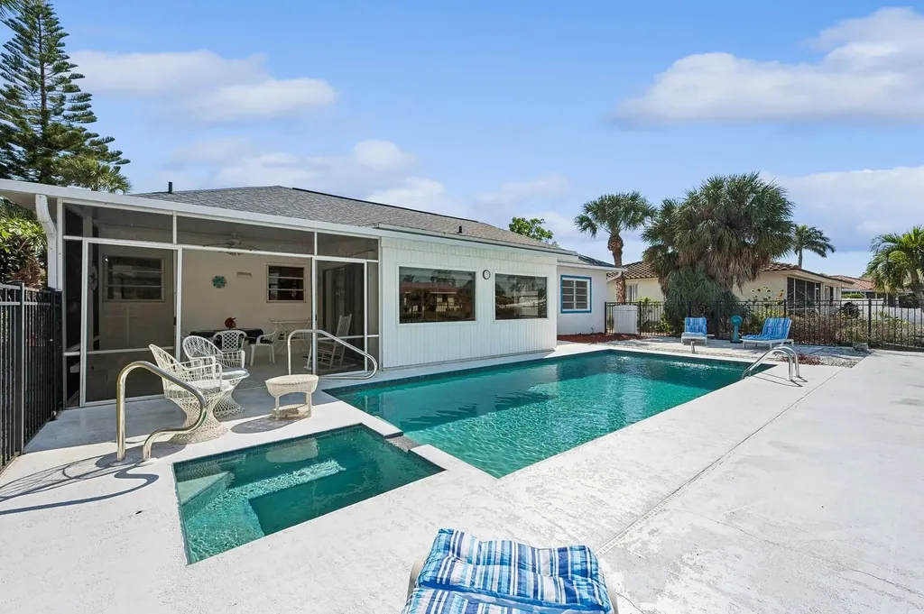 840 Wintergreen Court Marco Island FL 34145