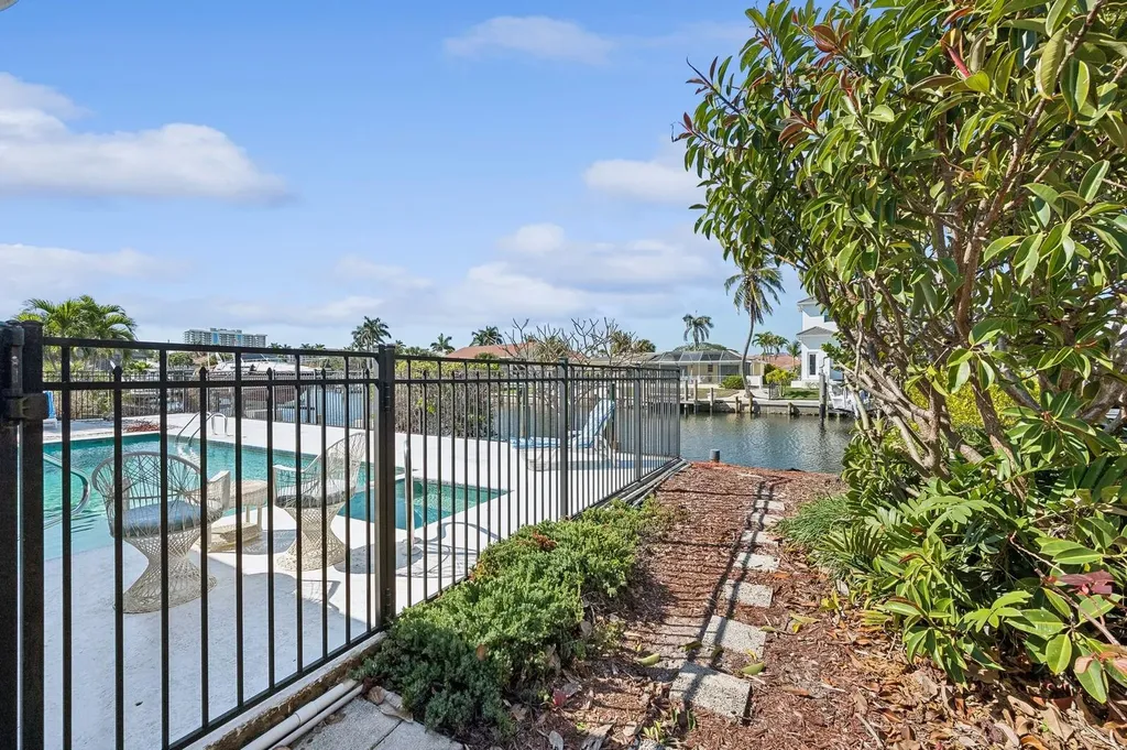 840 Wintergreen Court Marco Island FL 34145