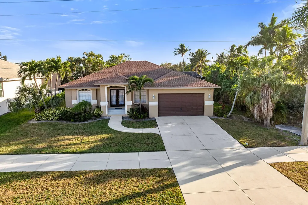 1395 Leland Way Marco Island FL 34145