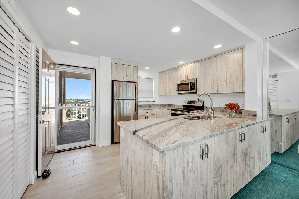 901 Collier Court Marco Island FL 34145