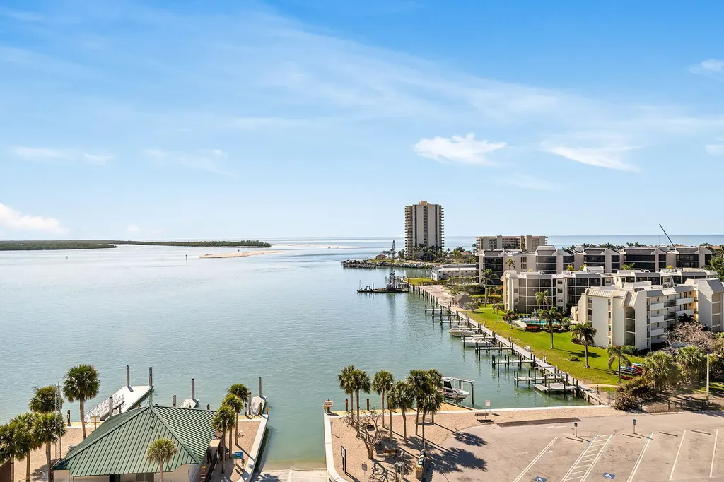 901 Collier Court Marco Island FL 34145