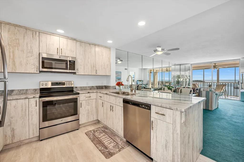 901 Collier Court Marco Island FL 34145