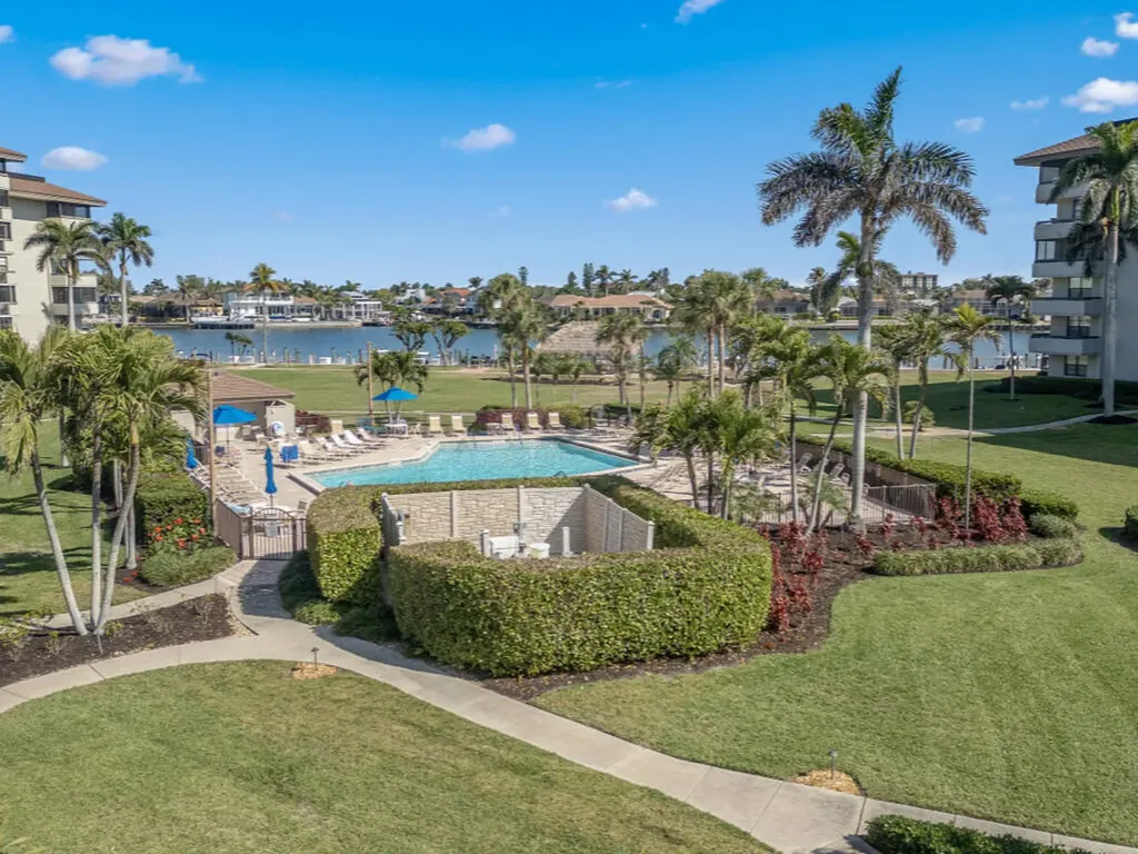 627 Seaview Court Marco Island FL 34145