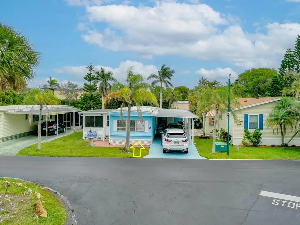 35 Cimmaron Trail Naples FL 34113