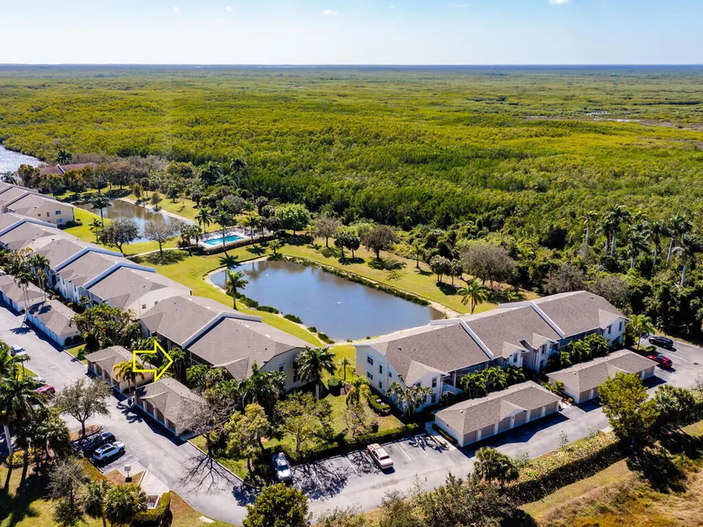 338 Newport Drive Naples FL 34114