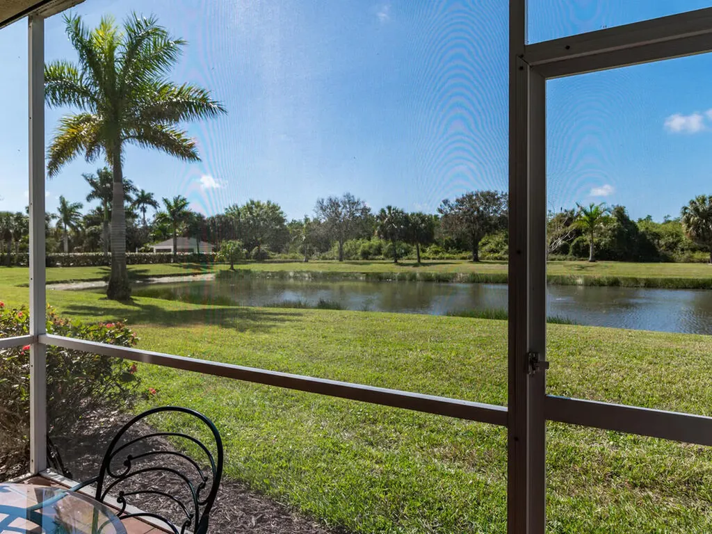 338 Newport Drive Naples FL 34114