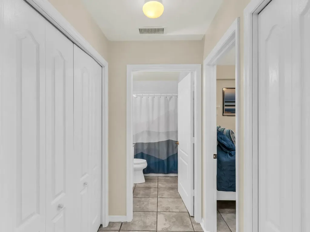 338 Newport Drive Naples FL 34114