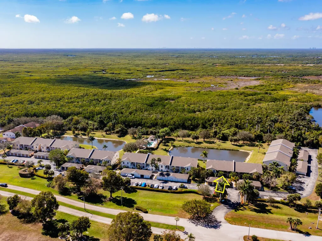 338 Newport Drive Naples FL 34114