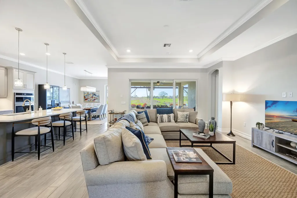 Naples FL, 18724 Ensenada Drive